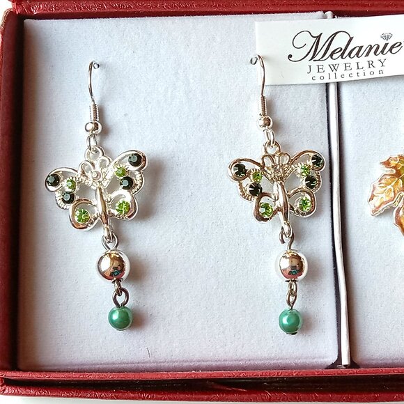 3 Pairs of Dangle Earrings, Butterflies, Leafs, Snowflakes - Picture 2 of 16